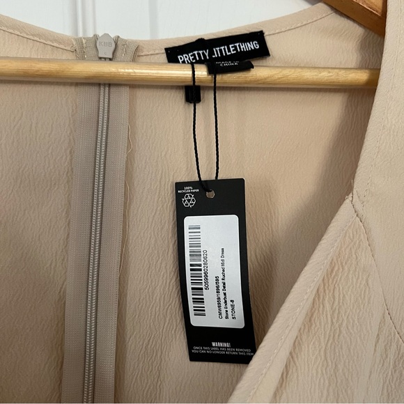 NWT PrettyLittleThing Beige Long Sleeve Dress - Picture 3 of 4